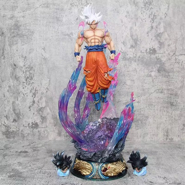 Big sized goku 50cm approx with ligjts and Dual heads
