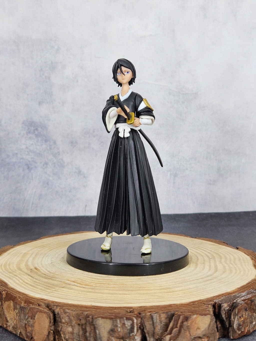 Bleach Action Figure Set of 3 – Hitsugaya Toushirou, Zaraki Kenpachi, Kurosaki Ichigo | PVC | 18 cm