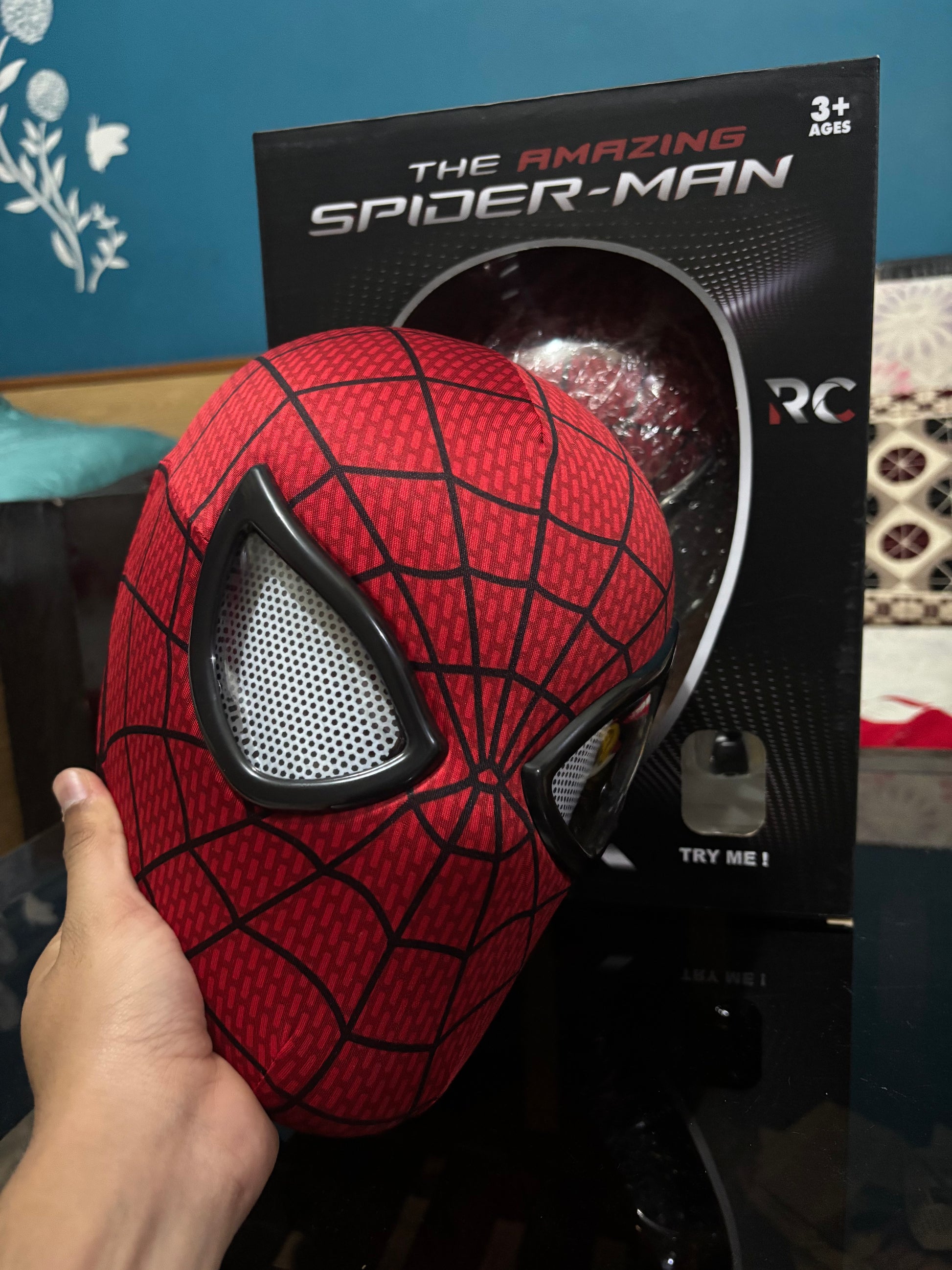 The amazing spiderman mask with ring control