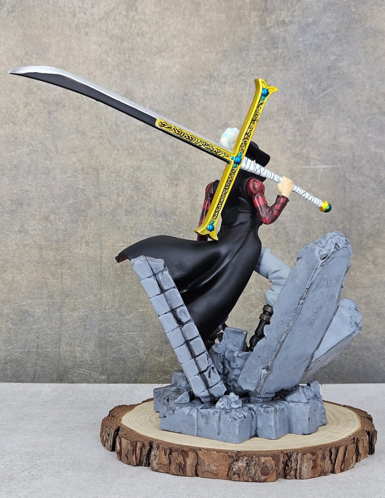 One Piece Dracule Mihawk Sword on Shoulder Pose Action Figure | 30 cm