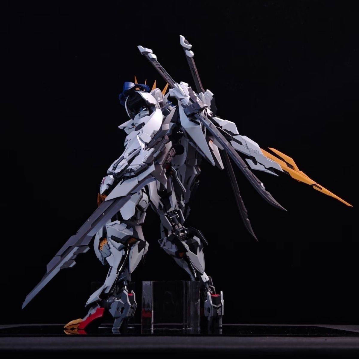 Wolf King Gundam Barbatos Lupus Rex (Metal Frame Edition) | Wolf Technology | 1/100 Scale Model Kit Preorder