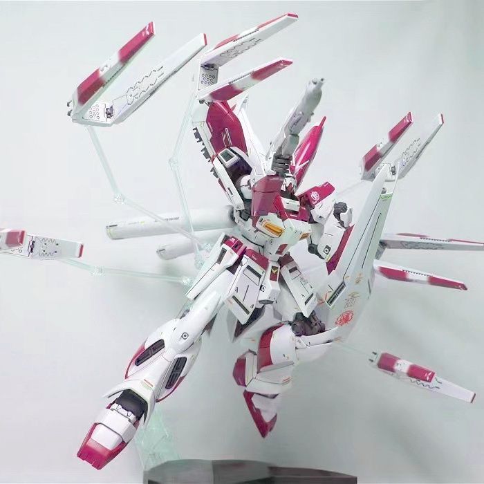RX-93-V2 Hi-Nu (6635) | Daban Model | 1/100 Scale Model Kit Preorder