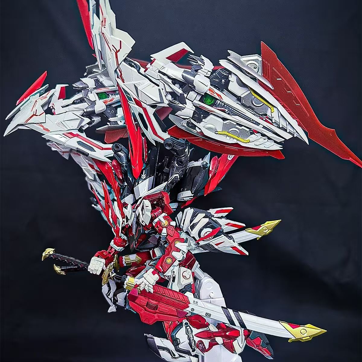 Daban 1/100 MG MBF-P02 Astray Red Dragon Gundam | Daban | 1/100 Preorder