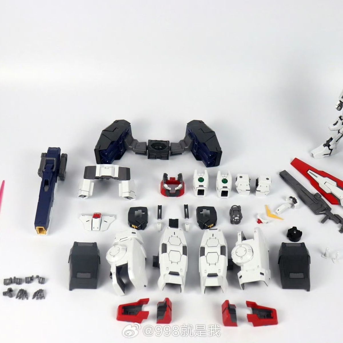 Gundam Virtue (6657) | Daban | 1/100 Scale Model Kit Preorder