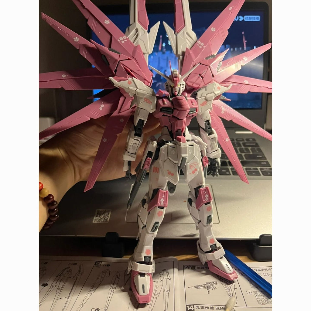 MG Freedom Gundam Ver 2.0 Sakura Pink (6650) | Daban | 1/100 Preorder