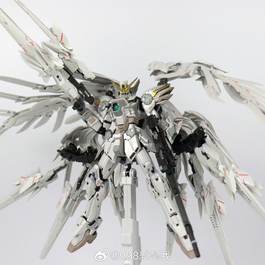 Daban 8827 Wing Gundam Snow White Prelude | Daban | 1/100 Preorder