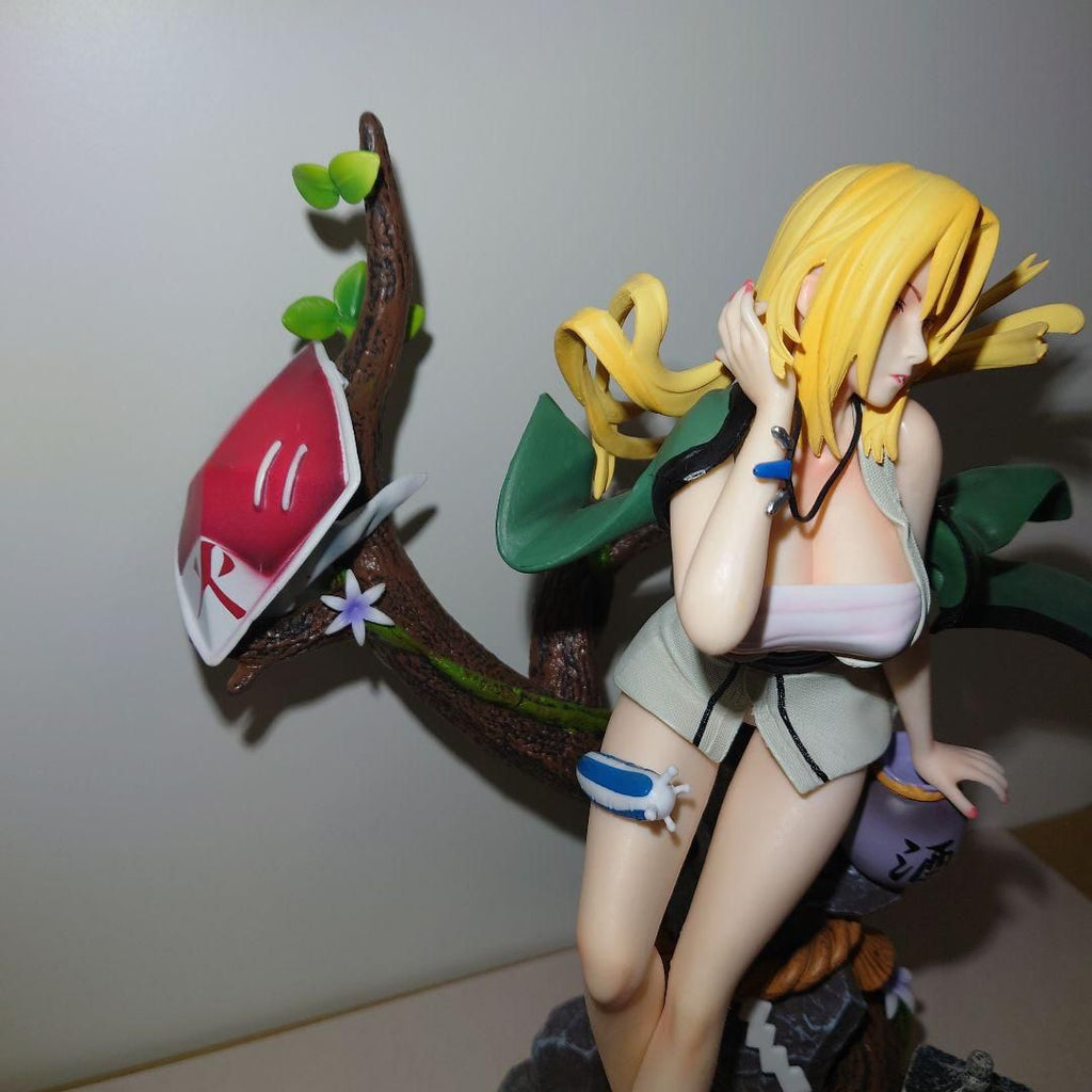 Lady tsunade 35cm approx Pre Order