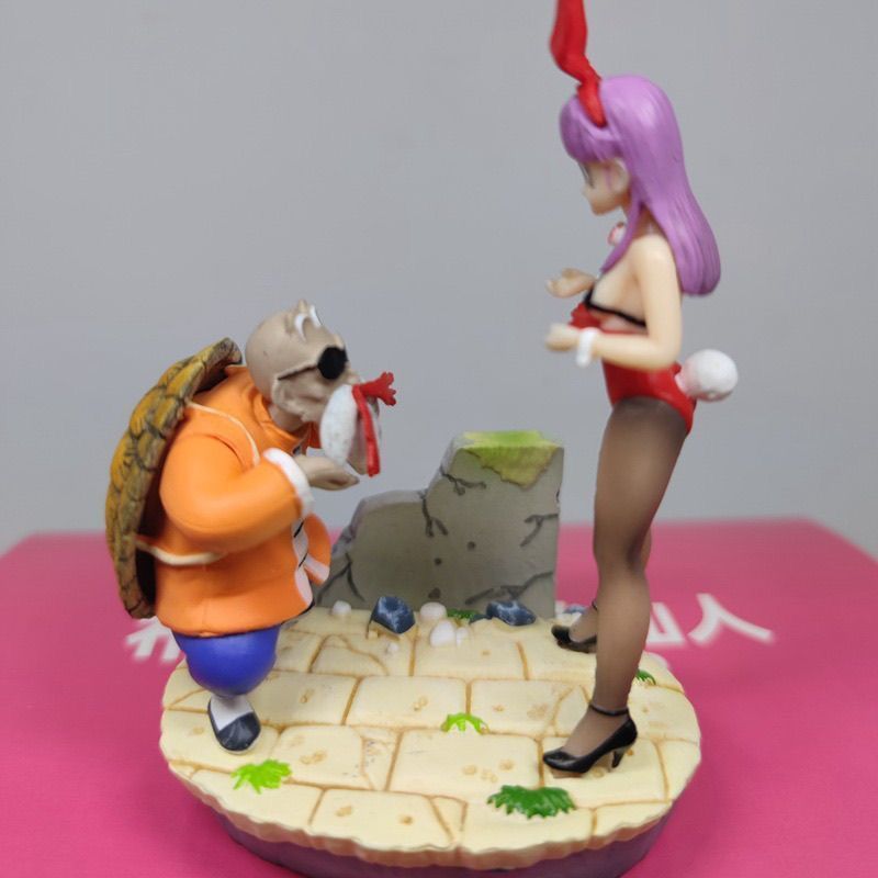 Master Roshi and Bulma figure pre order