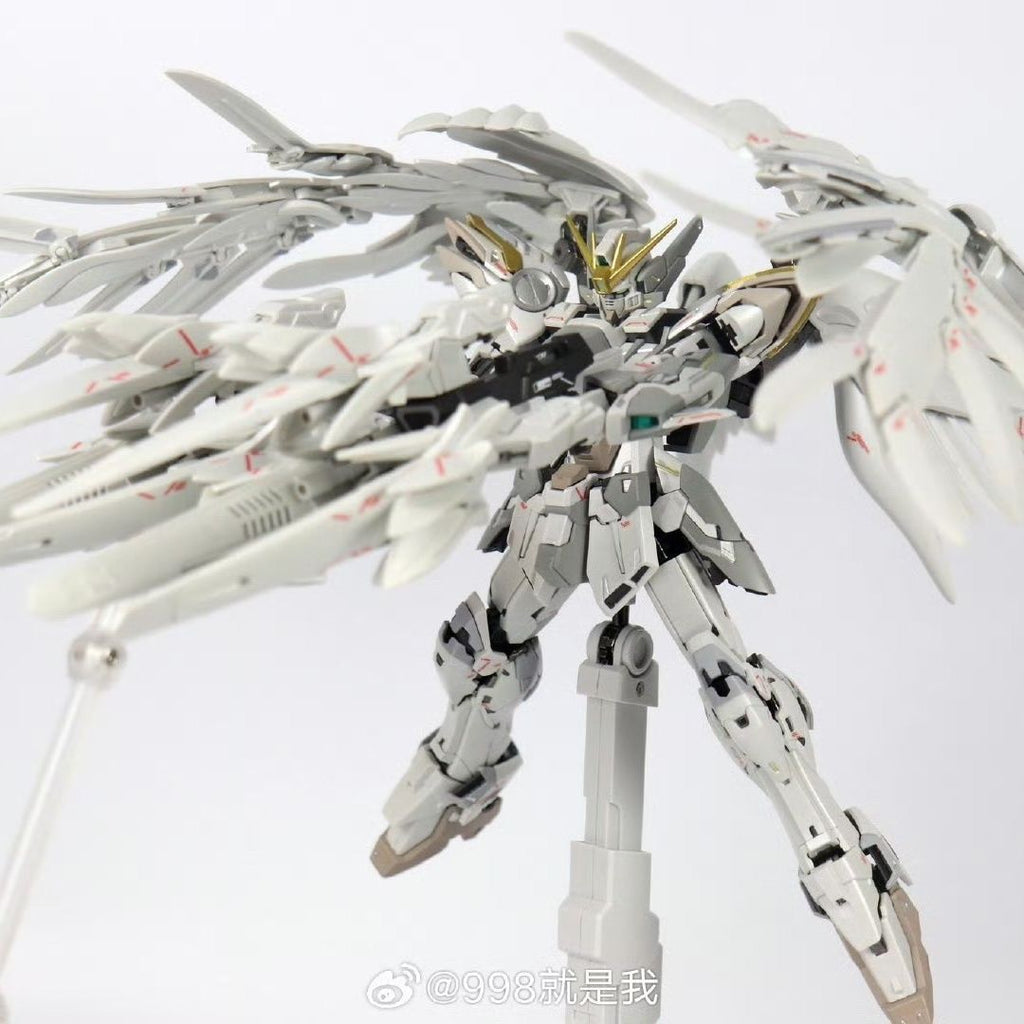 Daban 8827 Wing Gundam Snow White Prelude | Daban | 1/100 Preorder