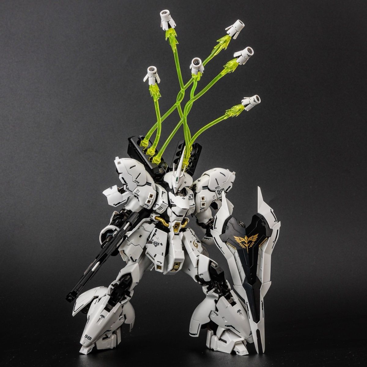 RG Sazabi [White] | Star | 1/144 Preorder
