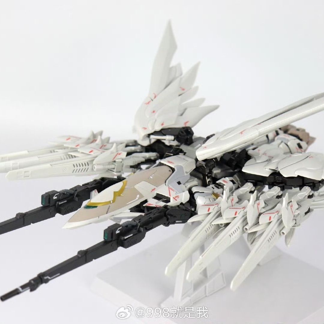 Daban 8827 Wing Gundam Snow White Prelude | Daban | 1/100 Preorder