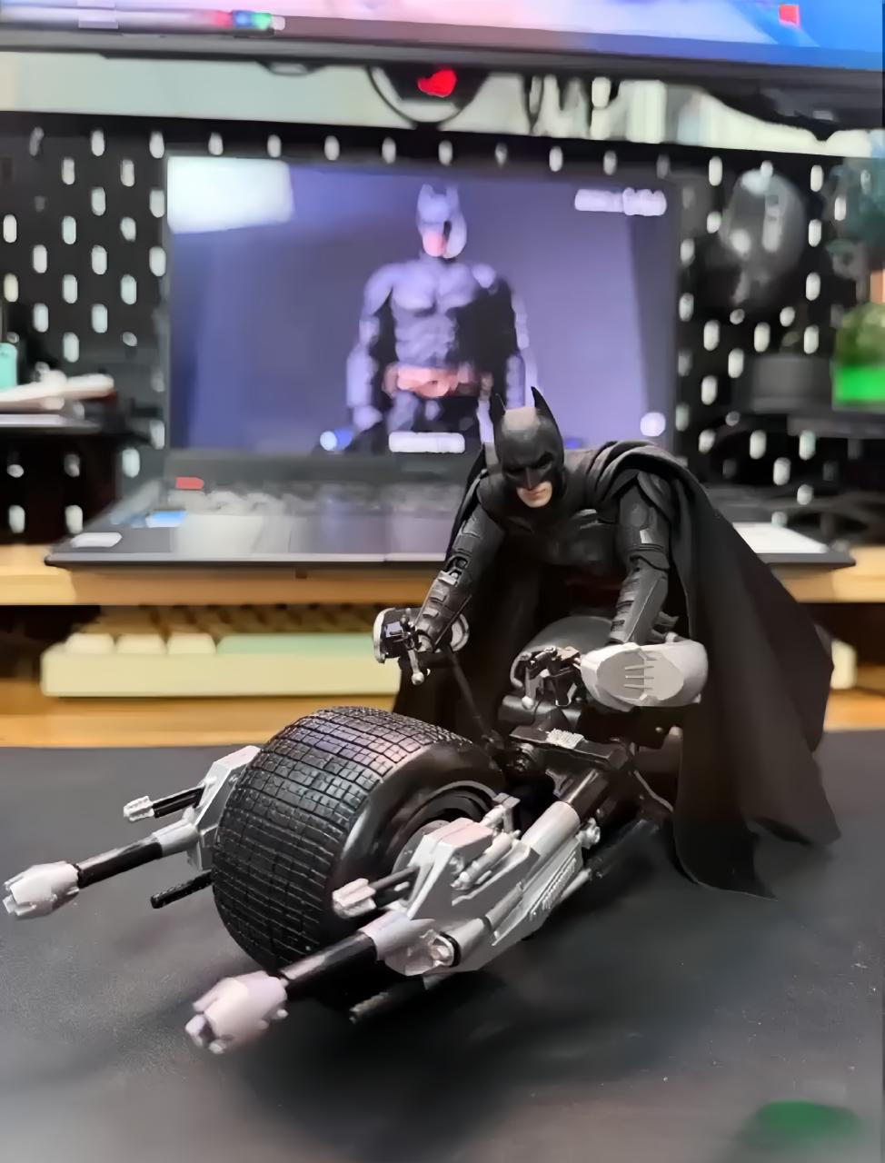 Modoking Batpod 1:12 model kit  very premium quality pre order