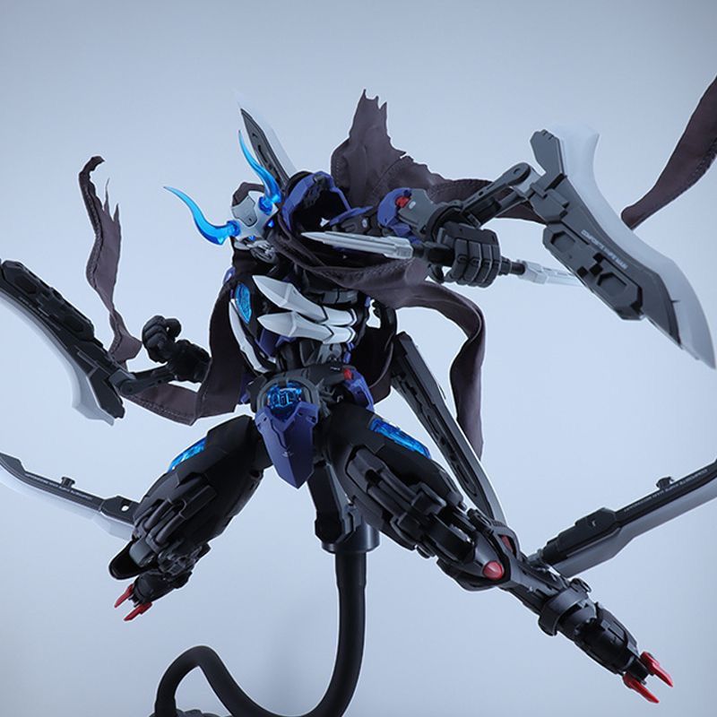 Lone Shadow (Standard Edition) | Hemoxian | 1/10 Scale Model Kit Preorder