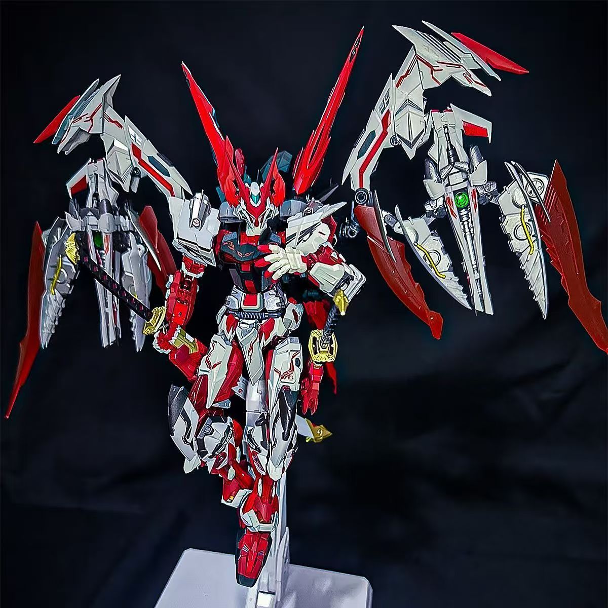 Daban 1/100 MG MBF-P02 Astray Red Dragon Gundam | Daban | 1/100 Preorder